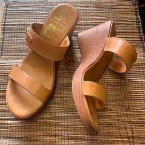 Tan summer Sandals with buckles on the side